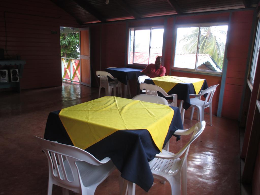 Hotel Flemming Tree Providencia Island Exteriér fotografie